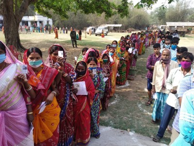 7.72% polling in Bengal in first two hours 7.72% polling in Bengal in first two hours
