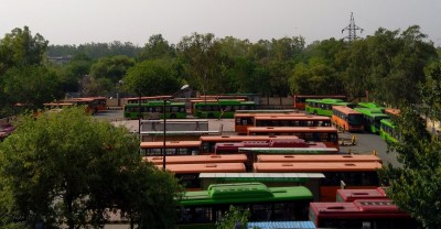 DTC nod to purchase 300 AC low-floor CNG buses DTC nod to purchase 300 AC low-floor CNG buses