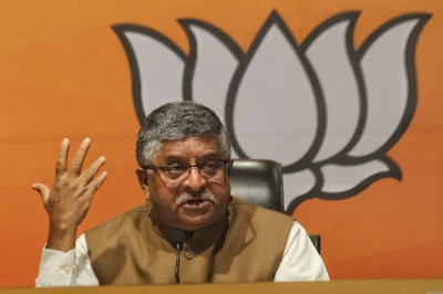 Union Minister slams Cong, Oppn on national security issue Union Minister slams Cong, Oppn on national security issue