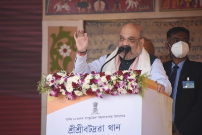 Shah attacks Mamata over political violence, CM hits back Shah attacks Mamata over political violence, CM hits back