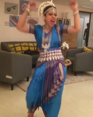 Kajol is back in all her 'desi' glory Kajol is back in all her 'desi' glory