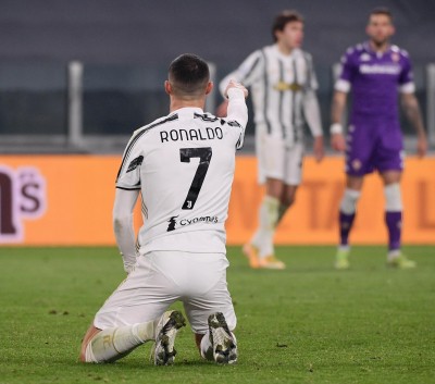 Juve's title hopes slim after 1-0 loss to Benevento Juve's title hopes slim after 1-0 loss to Benevento