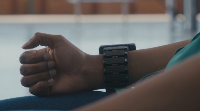 FB builds wristband that translates neural signals into action FB builds wristband that translates neural signals into action