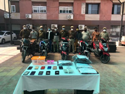 Five who used bikes to snatch mobiles arrested in Delhi Five who used bikes to snatch mobiles arrested in Delhi