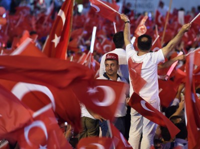 Turkey detains 150 people over links to failed coup Turkey detains 150 people over links to failed coup