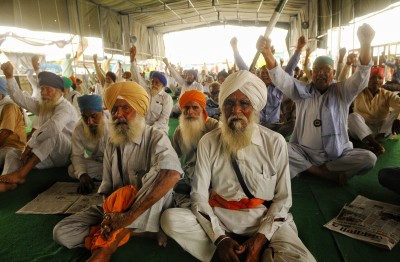 Gurugram: SKM holds protest against farm laws, rising fuel prices Gurugram: SKM holds protest against farm laws, rising fuel prices