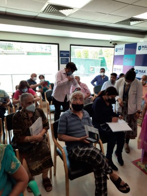 Many return without vaccine jab at some govt hospitals in Delhi Many return without vaccine jab at some govt hospitals in Delhi