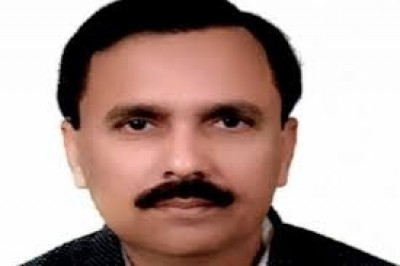 Zufar Farooqui re-elected as UP Sunni Waqf Board chairman Zufar Farooqui re-elected as UP Sunni Waqf Board chairman