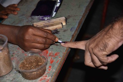 Polling underway for 2 Legislative Council seats in T'gana Polling underway for 2 Legislative Council seats in T'gana