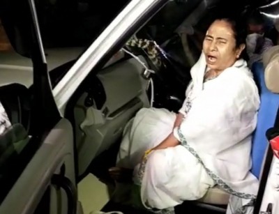 Politics heats up after 'attack' on Mamata Politics heats up after 'attack' on Mamata