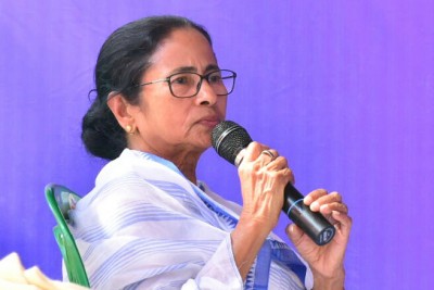 Will continue campaigns on wheelchair, if necessary: Mamata