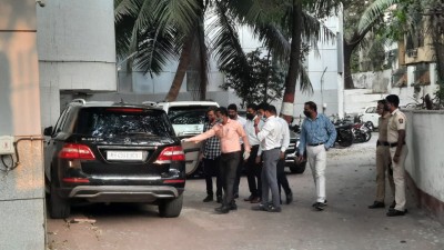 SUV probe: NIA seizes Mercedes, Toyota Prado linked to Vaze SUV probe: NIA seizes Mercedes, Toyota Prado linked to Vaze