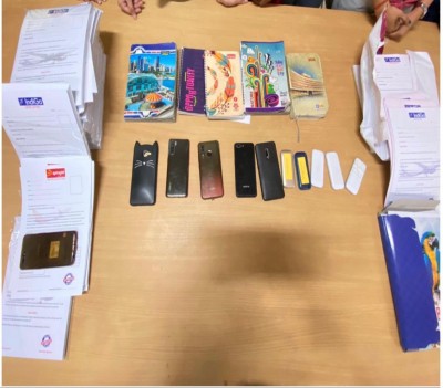 7 women held for running fake airlines job cell in Delhi 7 women held for running fake airlines job cell in Delhi