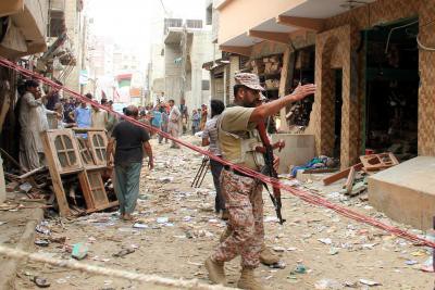 Rangers official killed, 10 hurt in Karachi blast Rangers official killed, 10 hurt in Karachi blast