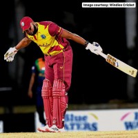Yuvraj, Gibbs welcome Pollard to six sixes club