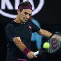 Federer returns with win after 13-month gap