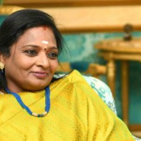 Telangana Guv for campaign to motivate people for vaccination