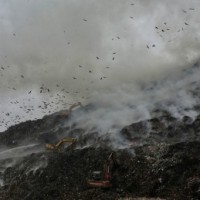 AAP attack BJP for its failure to reduce height of landfills
