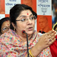 BJP MP Locket Chatterjee calls on Trinamool veteran Sisir Adhikari