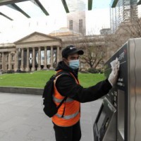 Aus hotel locked down over likely Covid spread