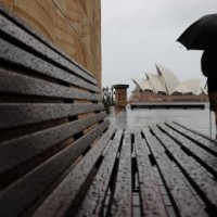 Tropical cyclone set to strengthen off Aus coast