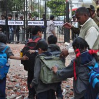Offline education stopped in 8 municipal corporations in Gujarat