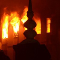 Major fire breaks out at a building in Kolkata