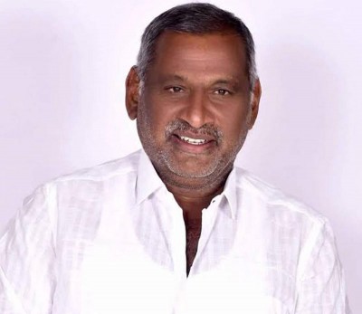 Impossible to implement ban on Muslim traders in temples: K'taka Minister Impossible to implement ban on Muslim traders in temples: K'taka Minister