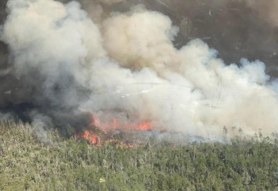 Fast-spreading Florida wildfires lead to evacuation Fast-spreading Florida wildfires lead to evacuation