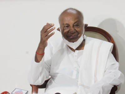 Deve Gowda praises PM Modi on poll outcome, but says no to alliance Deve Gowda praises PM Modi on poll outcome, but says no to alliance