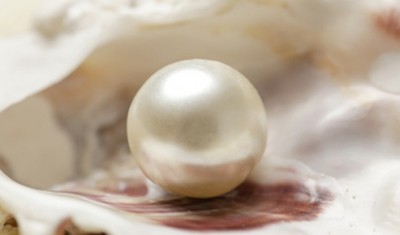 Archaeologists find over 6,500-yr-old pearl bead in Qatar grave Archaeologists find over 6,500-yr-old pearl bead in Qatar grave