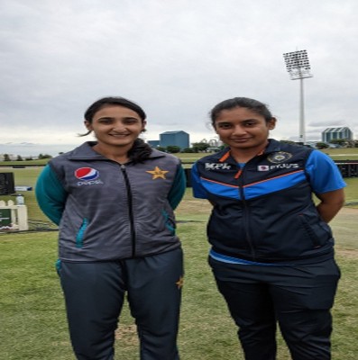 Women's World Cup: India lock horns with arch-rivals Pakistan in first match Women's World Cup: India lock horns with arch-rivals Pakistan in first match