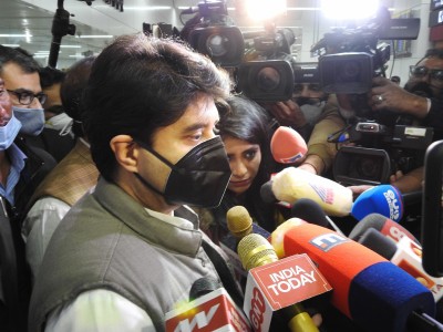 Over 4K Indian students to be evacuated from Romania: Scindia