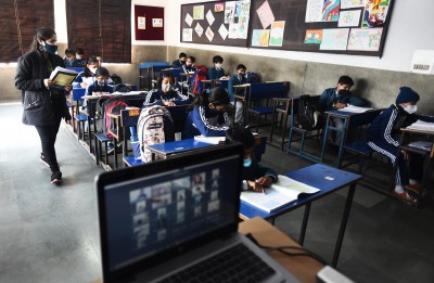 TN lags behind Kerala, Puducherry in internet connectivity in govt schools: Study TN lags behind Kerala, Puducherry in internet connectivity in govt schools: Study