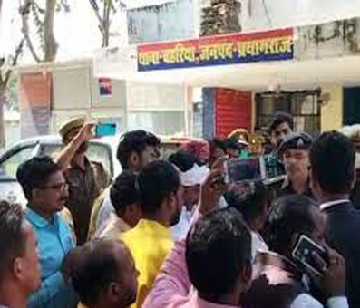 UP cops suspended for death of youth celebrating BJP win