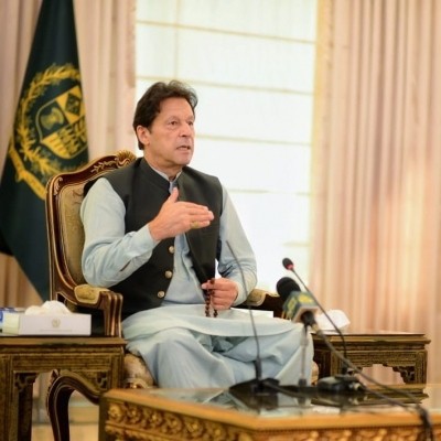 Imran hits out at the West for treating Pakistanis like 'slaves' Imran hits out at the West for treating Pakistanis like 'slaves'