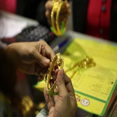 Gold Rush: Ukraine war pushes up global prices to $2K Gold Rush: Ukraine war pushes up global prices to $2K