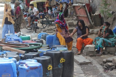 Early summer triggers water woes in Taj city Early summer triggers water woes in Taj city