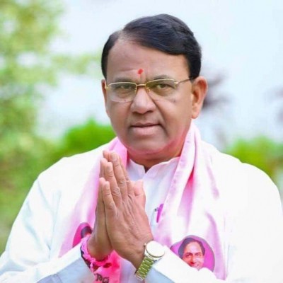 Suspended T'gana BJP MLAs meet Speaker Suspended T'gana BJP MLAs meet Speaker