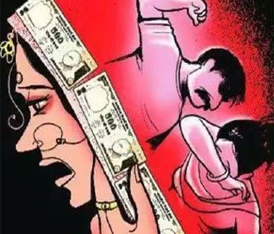 Woman accuses husband, his mother of duping her