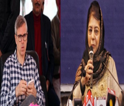 Omar Abdullah, Mehbooba Mufti 'disappointed' over Karnataka HC's verdict Omar Abdullah, Mehbooba Mufti 'disappointed' over Karnataka HC's verdict