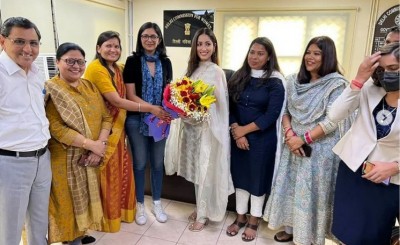 Yami Gautam, Neha Dhupia visit Delhi Commission for Women Yami Gautam, Neha Dhupia visit Delhi Commission for Women