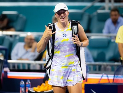 Swiatek beats Kvitova, enters into Miami Open semifinals Swiatek beats Kvitova, enters into Miami Open semifinals