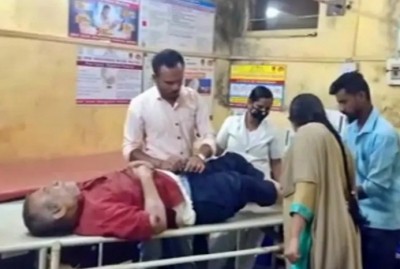 Whistleblower who brought out fake stamp paper case attacked in K'taka Whistleblower who brought out fake stamp paper case attacked in K'taka