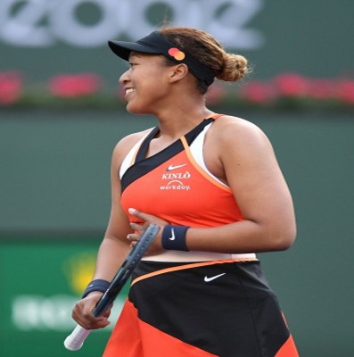 Osaka edges past former top-5 player Sloane Stephens at Indian Wells Osaka edges past former top-5 player Sloane Stephens at Indian Wells