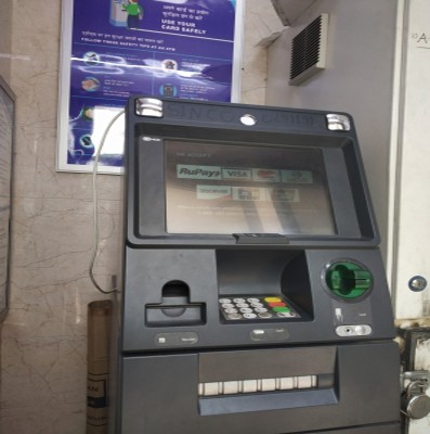 3 including a minor held for trying to rob ATM in Delhi 3 including a minor held for trying to rob ATM in Delhi