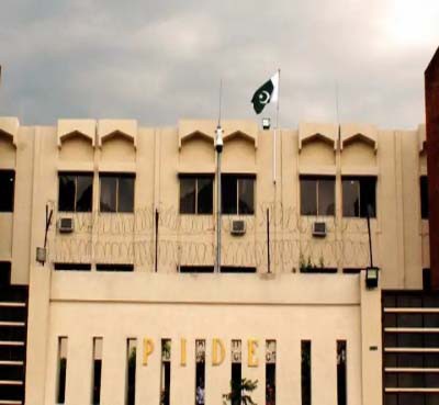 Pakistan needs bold reforms to arrest economic meltdown: Experts