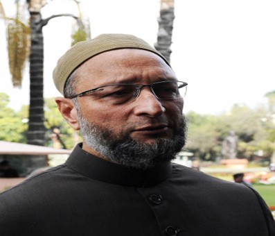 Court order on Hijab suspended freedom of religion: Owaisi Court order on Hijab suspended freedom of religion: Owaisi