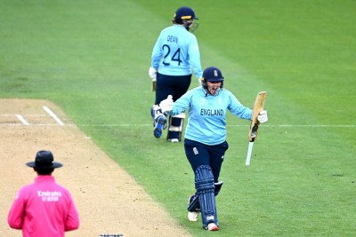 Women's World Cup: England back on track after one-wicket win over White Ferns Women's World Cup: England back on track after one-wicket win over White Ferns