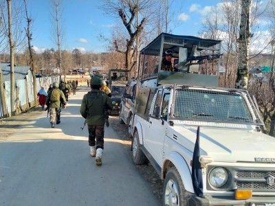 Terrorist arrested during encounter in Kashmir
